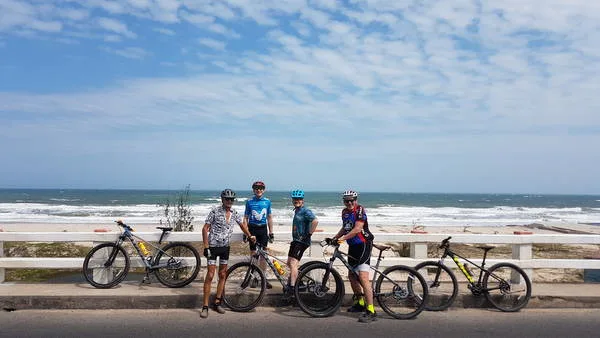Hue Cycling To Hanoi  – 11 Days
